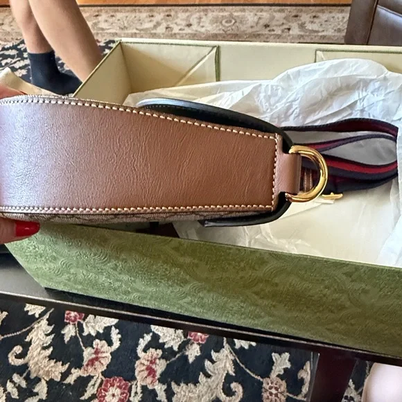 Authentic Gucci Supreme Padlock Crossbody Bag NWOT Reasonable offers welcome - Picture 3 of 14